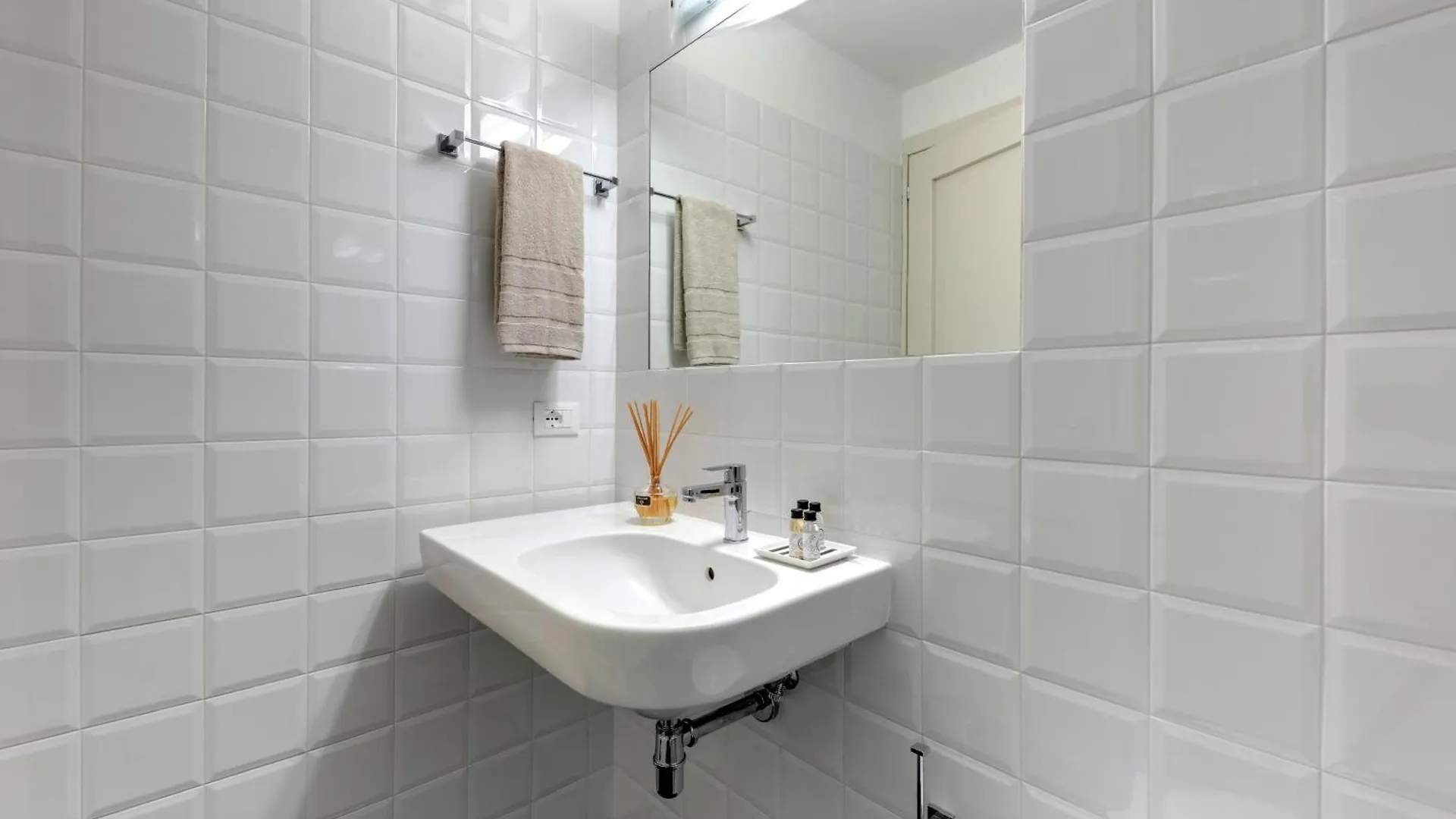 B&B Dell'Olio Florence 2*,
